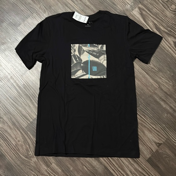 NWT Sovrn Skateboards tee - Picture 1 of 3